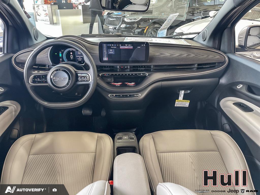 2025 Fiat 500e BEV Giorgio Armani, Toronto, Cash