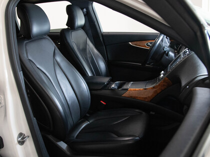 used 2019 Lincoln Nautilus car, priced at $27,900