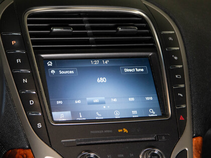 used 2019 Lincoln Nautilus car, priced at $27,900