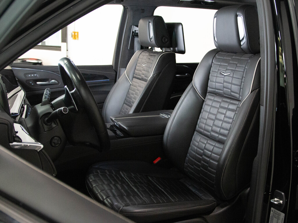 2023 Cadillac Escalade ESV V-Series, Toronto, Cash