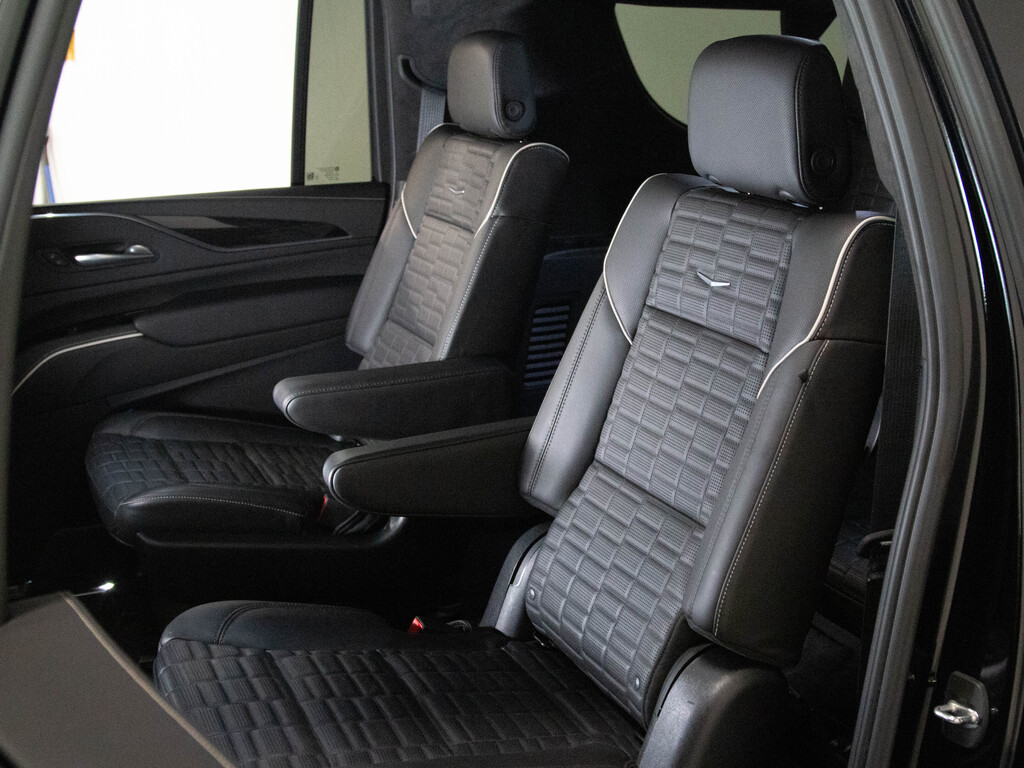 2023 Cadillac Escalade ESV V-Series, Toronto, Cash