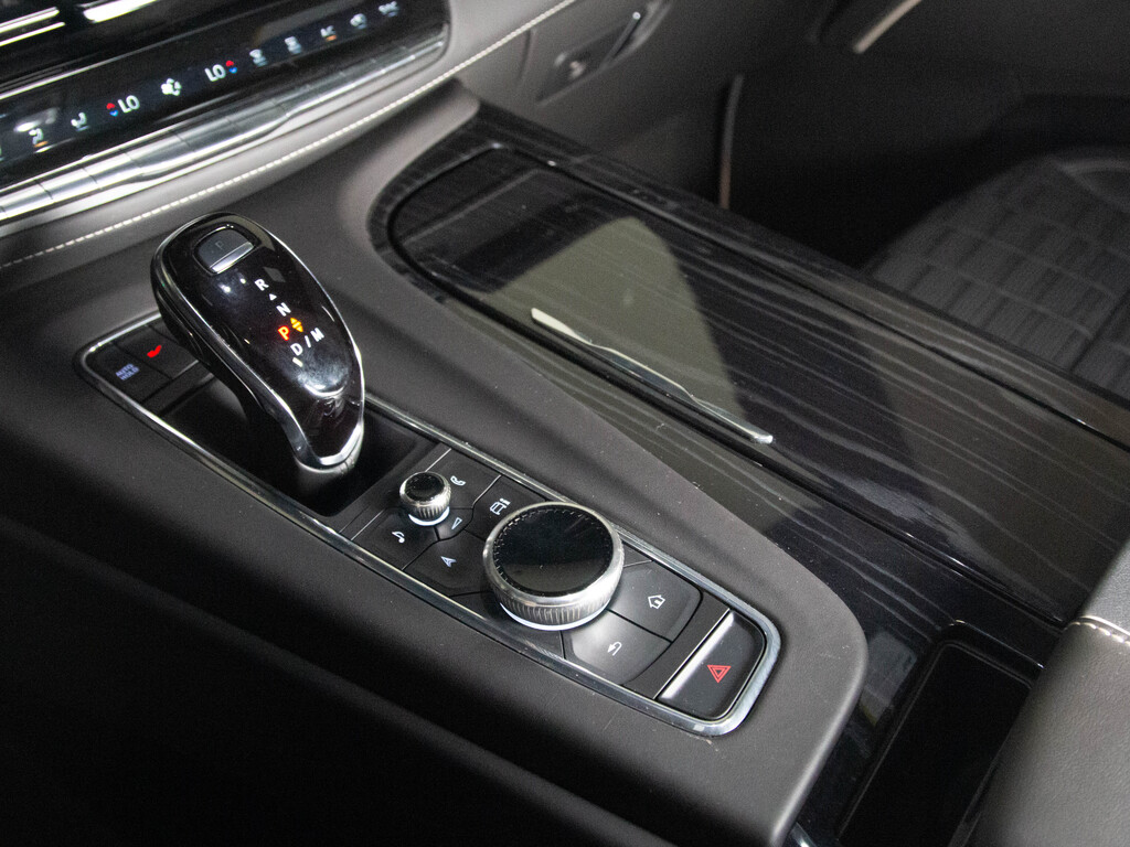 2023 Cadillac Escalade ESV V-Series, Toronto, Cash