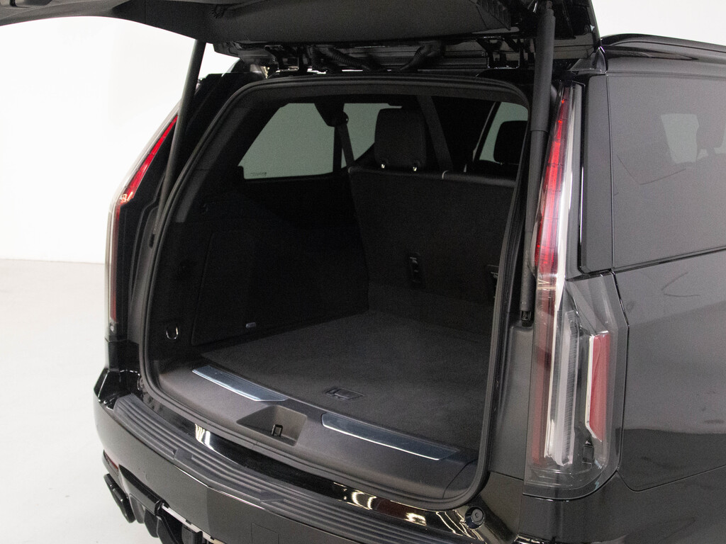 2023 Cadillac Escalade ESV V-Series, Toronto, Cash