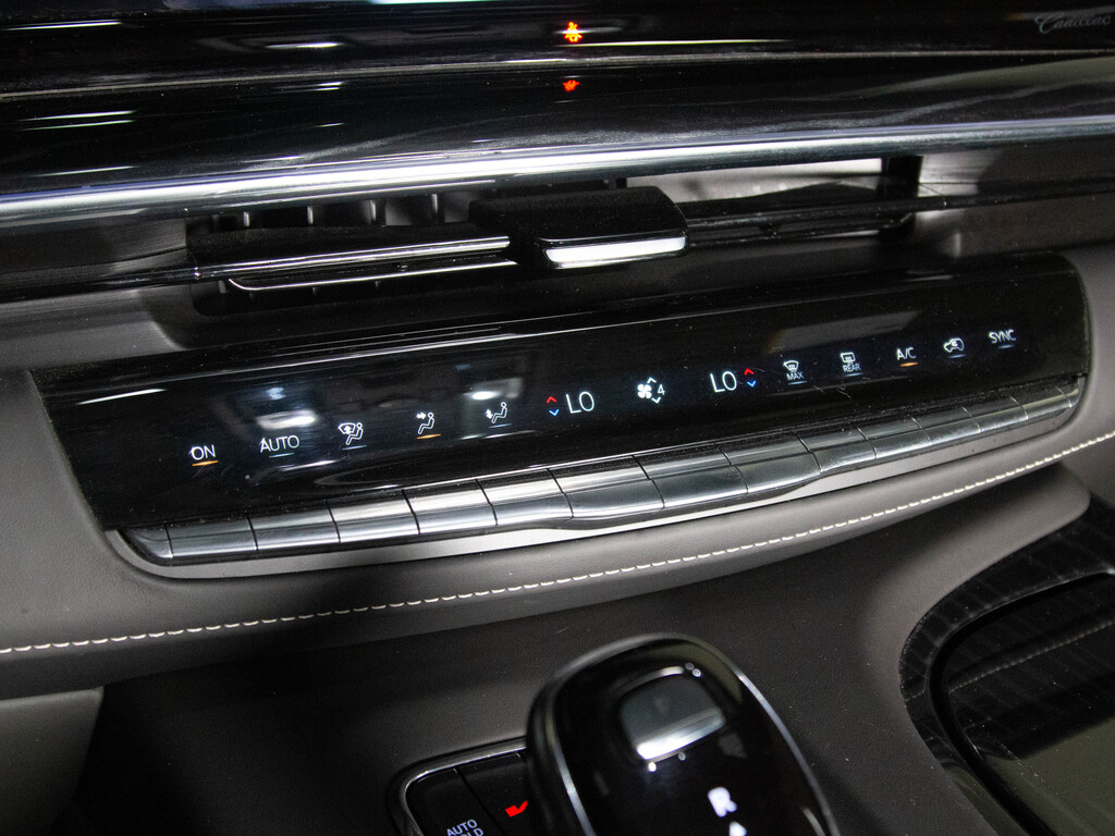 2023 Cadillac Escalade ESV V-Series, Toronto, Cash