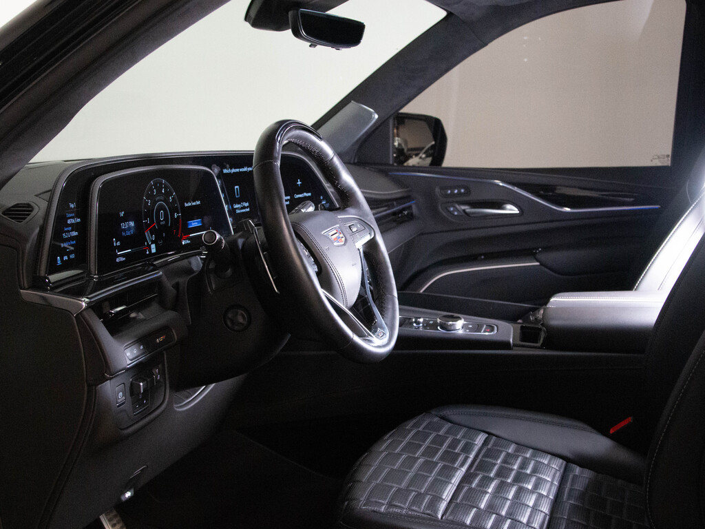 2023 Cadillac Escalade ESV V-Series, Toronto, Cash