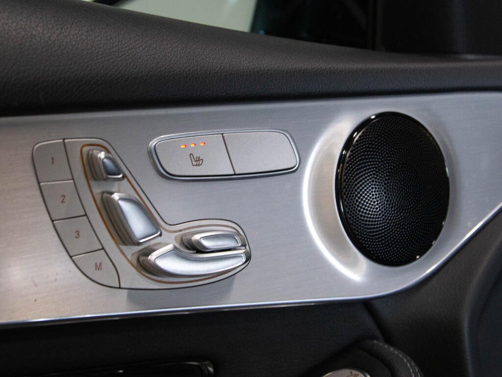 2022 Mercedes-Benz GLC 300 4MATIC, Toronto, Cash