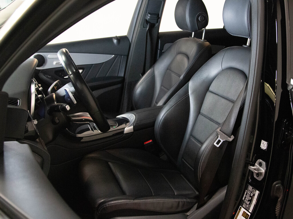 2022 Mercedes-Benz GLC 300 4MATIC, Toronto, Cash
