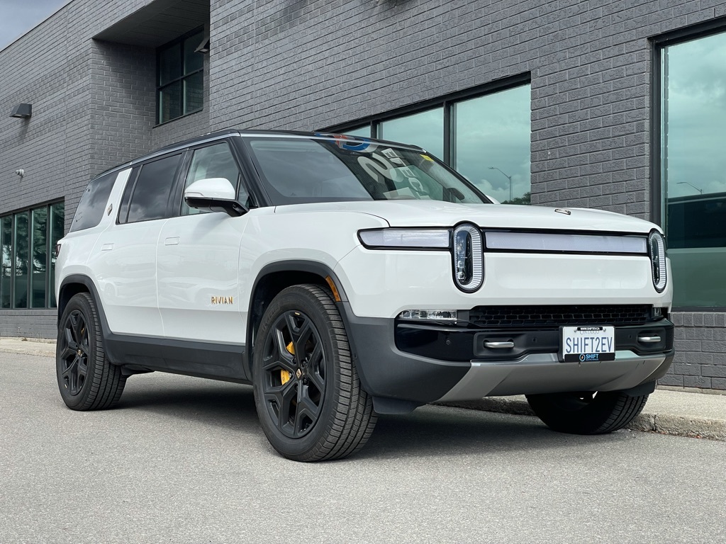 2023 Rivian R1S