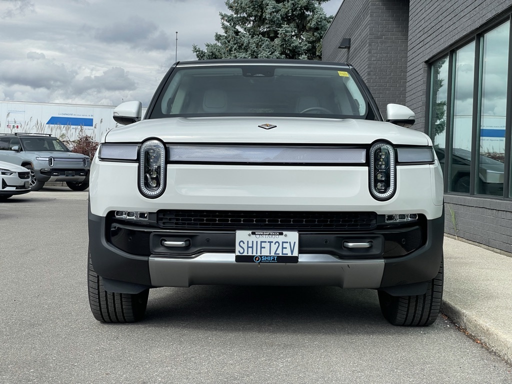 2023 Rivian R1S