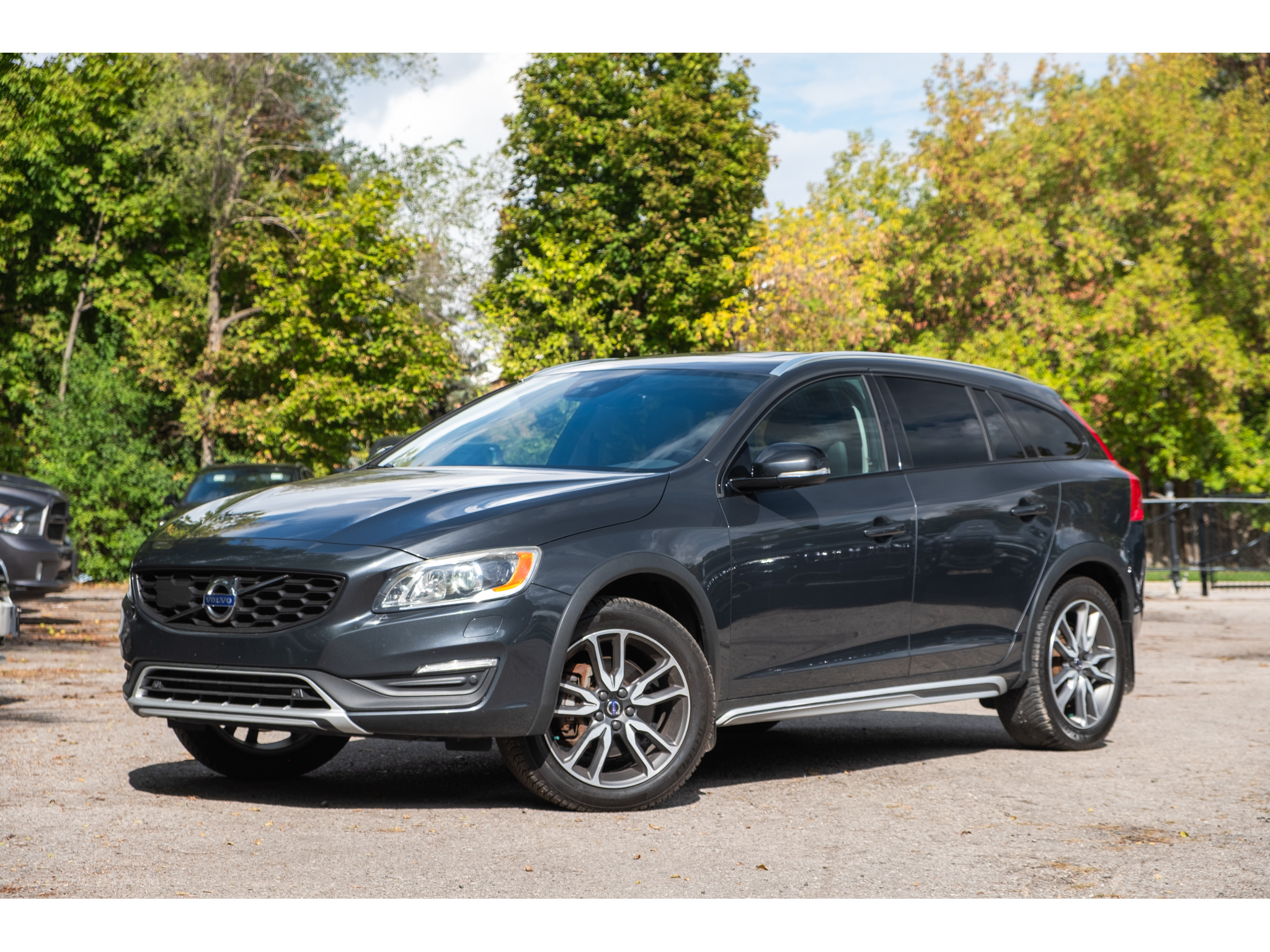 2017 Volvo V60 Cross Country
