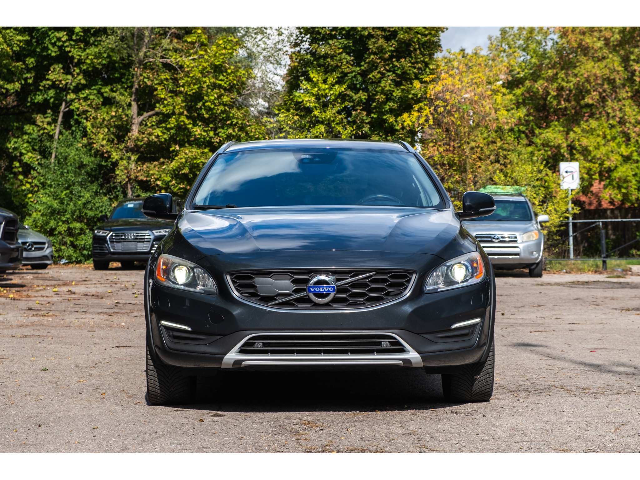 2017 Volvo V60 Cross Country