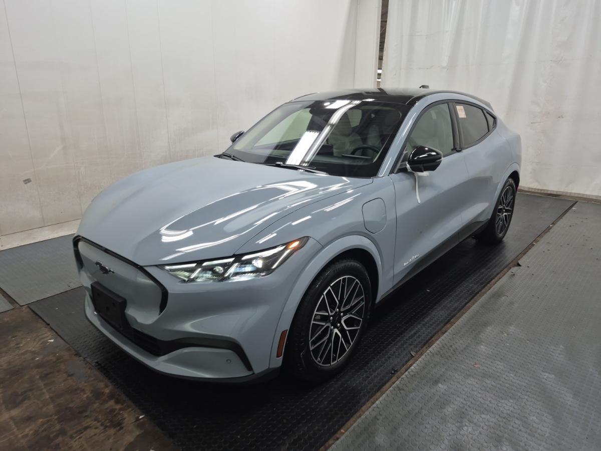 2025 Ford Mustang Mach-E