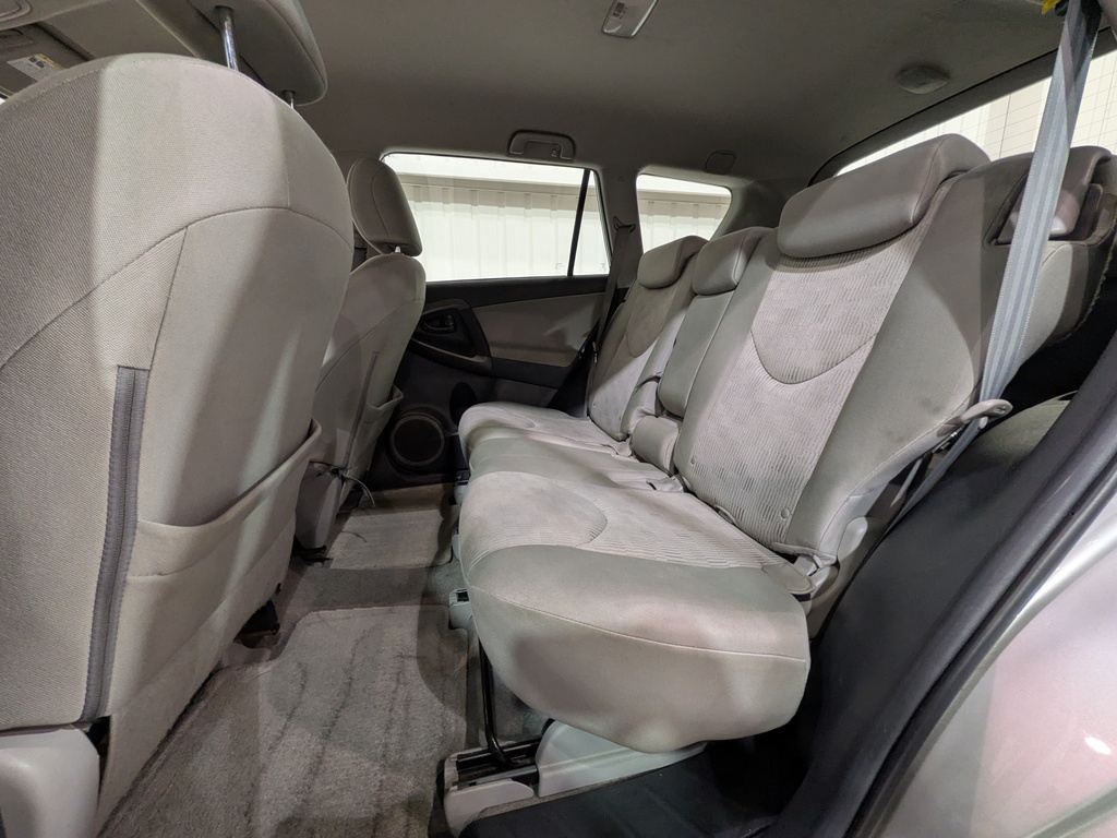 Toyota RAV4 2011