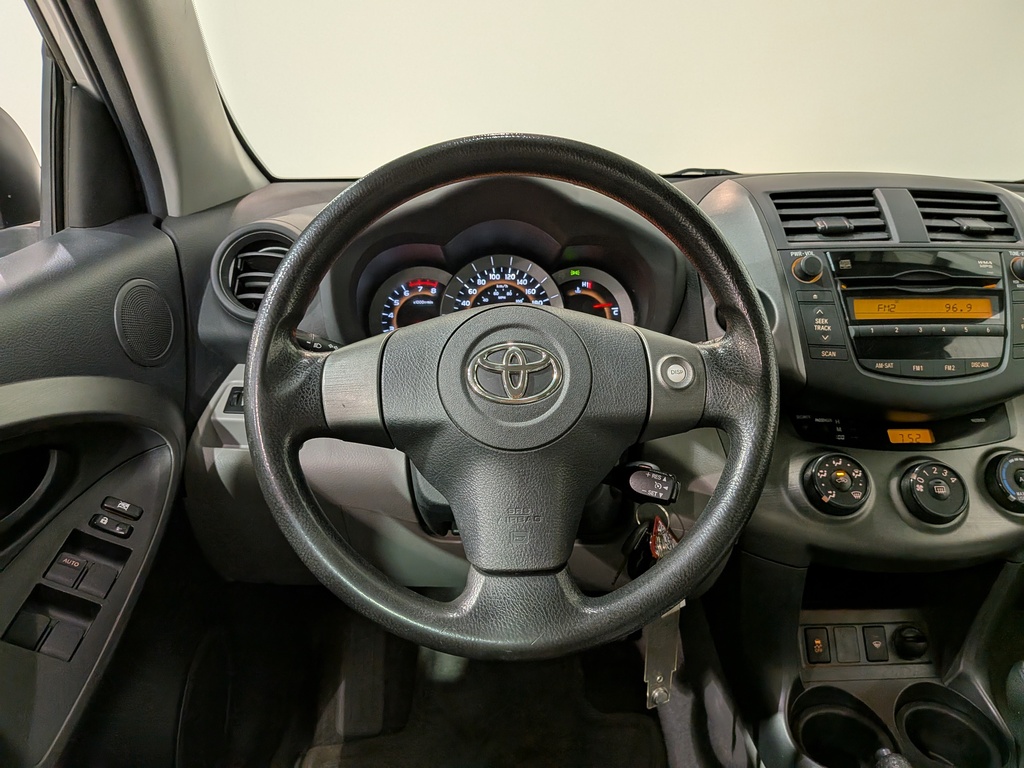Toyota RAV4 2011