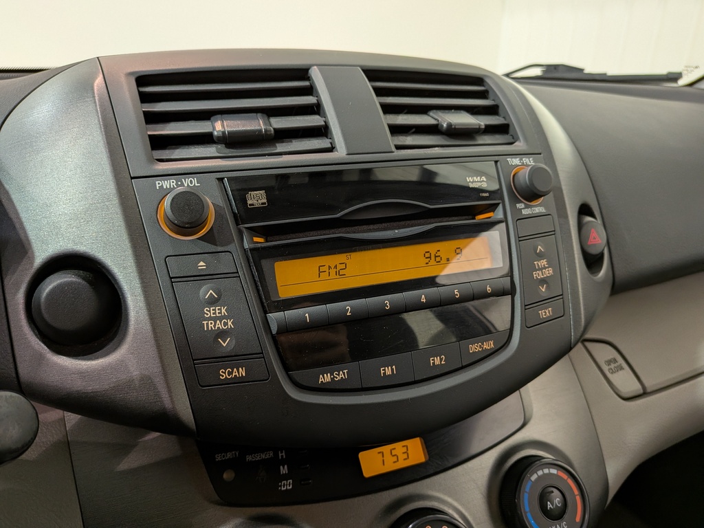 Toyota RAV4 2011