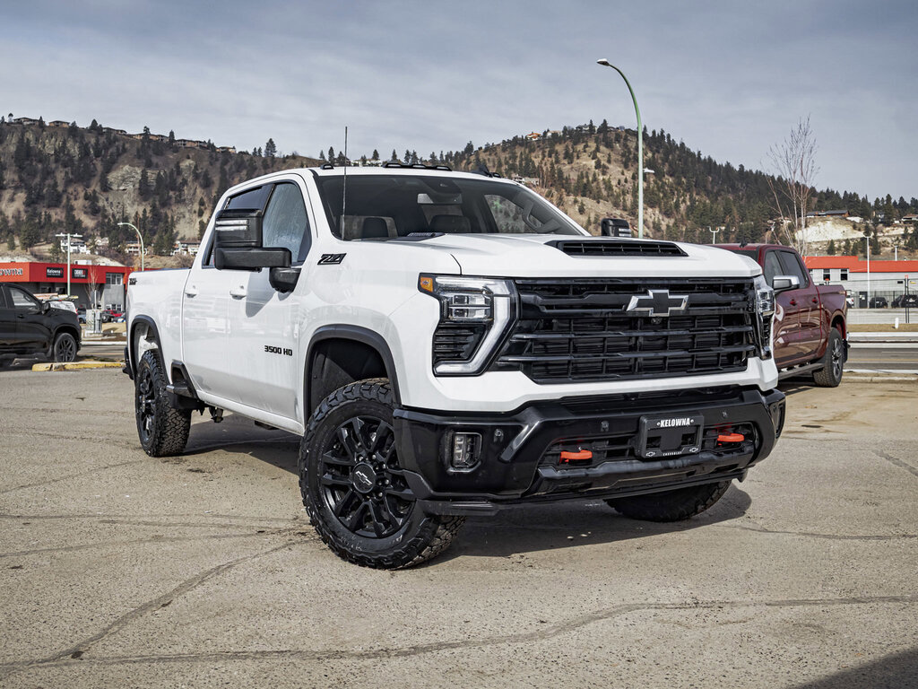 LT trim with comfort features