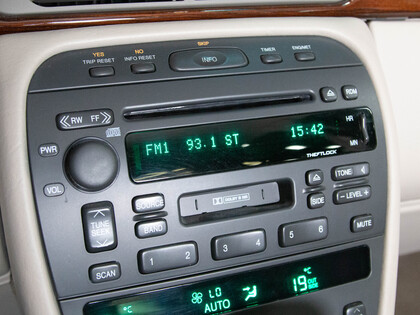 used 1999 Cadillac Concours car, priced at $12,900