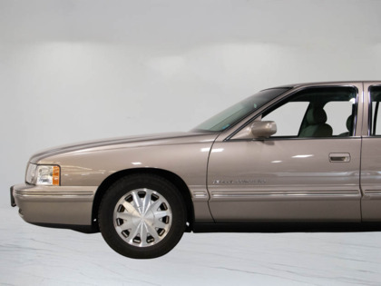 used 1999 Cadillac Concours car, priced at $12,900