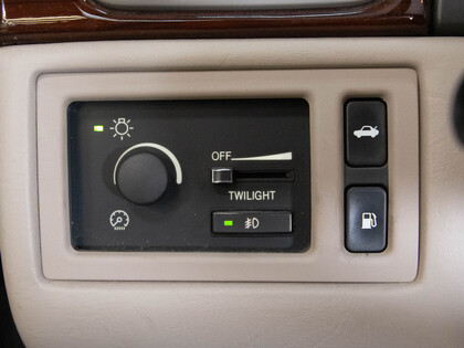 used 1999 Cadillac Concours car, priced at $12,900