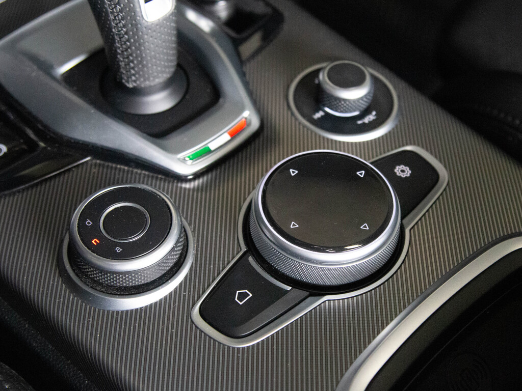 2022 Alfa Romeo Stelvio Ti Veloce AWD, 多伦多, 全款车