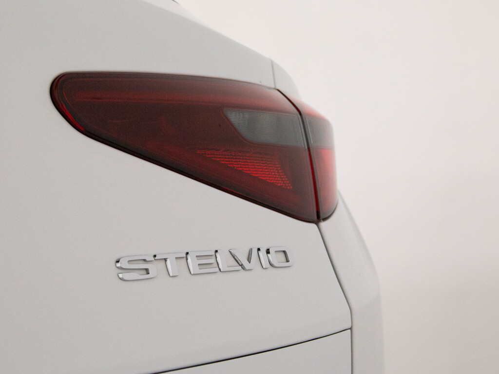 2022 Alfa Romeo Stelvio Ti Veloce AWD, 多伦多, 全款车