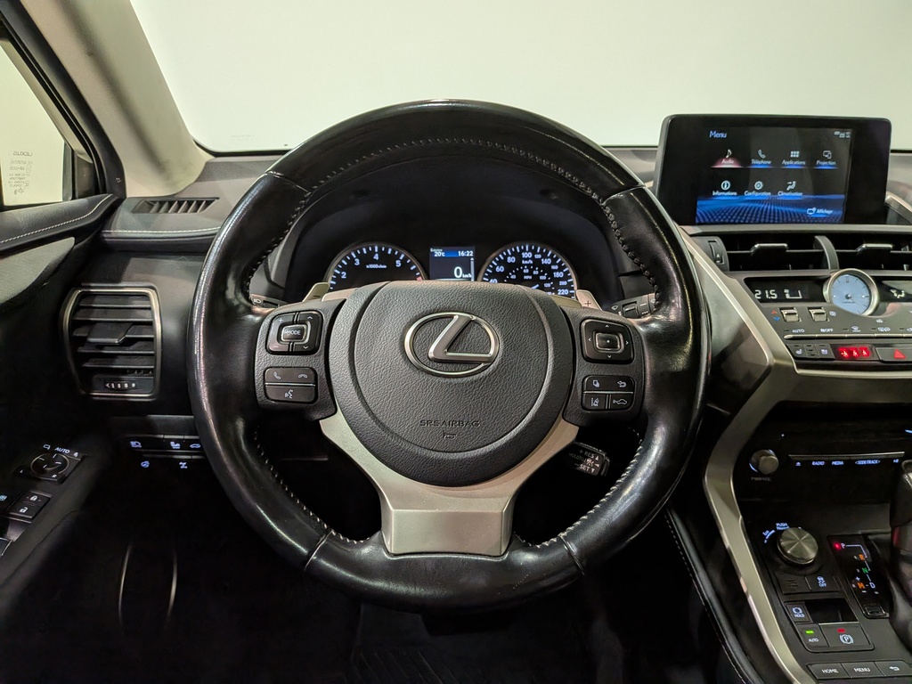 Lexus NX 2021