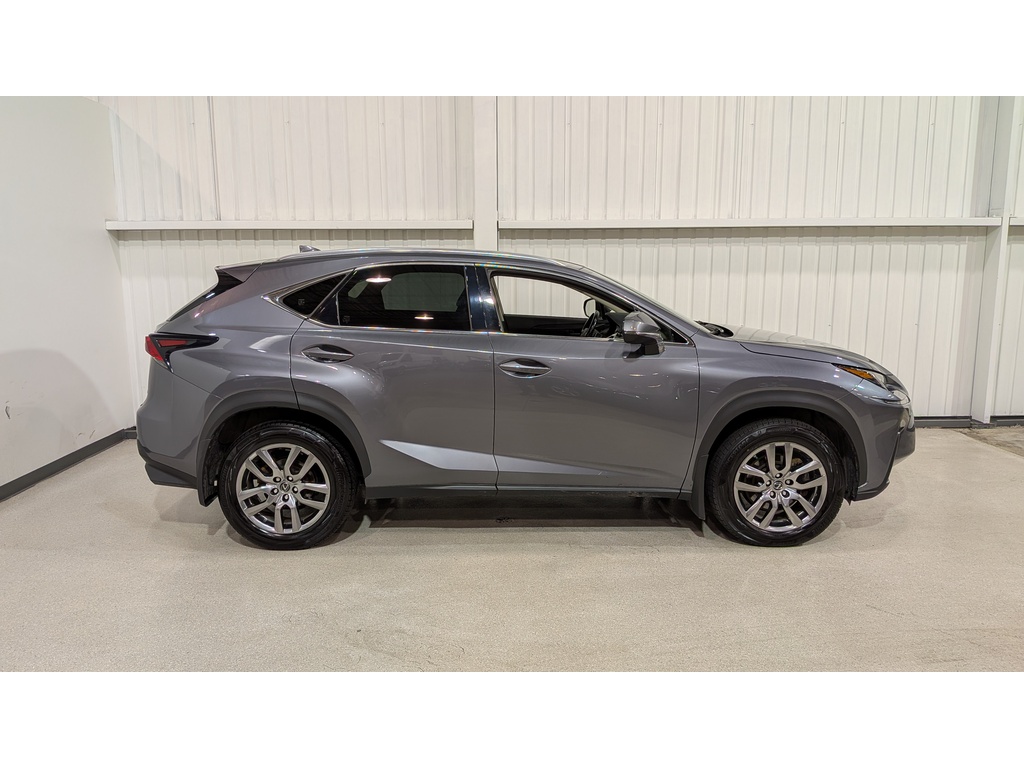 Lexus NX 2021
