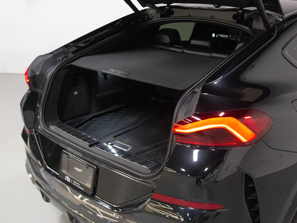 2021 BMW X6 M50i, 多伦多, 全款车