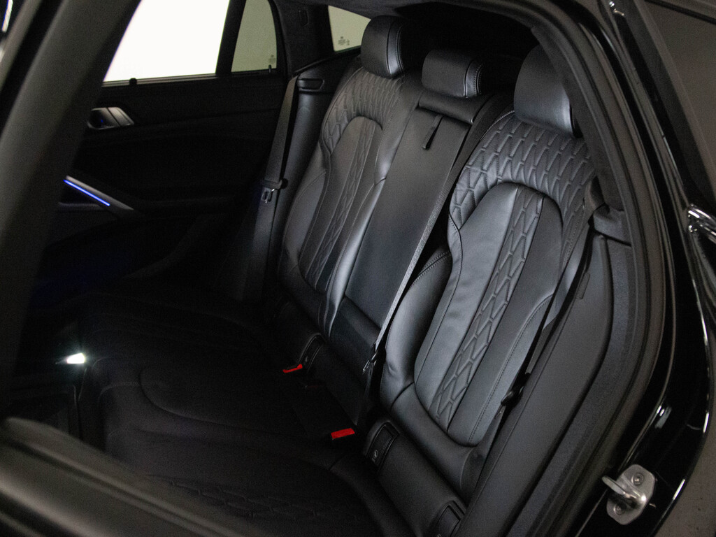 2021 BMW X6 M50i, 多伦多, 全款车