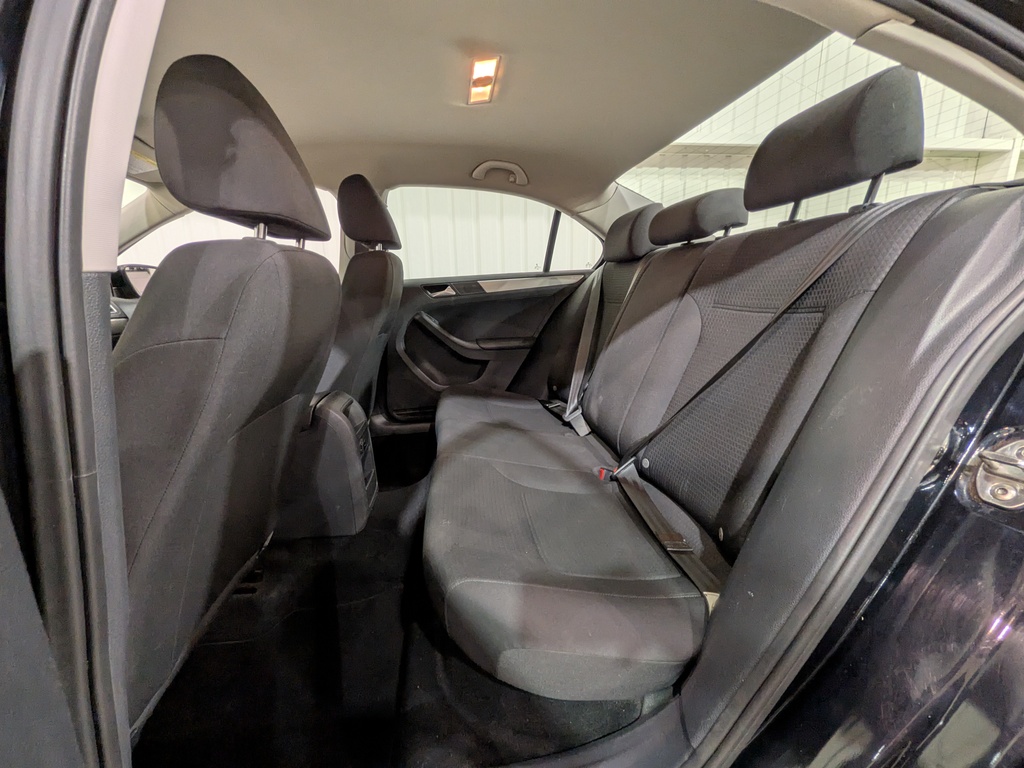 Volkswagen Jetta Sedan 2015 Volkswagen Jetta Sedan 2015