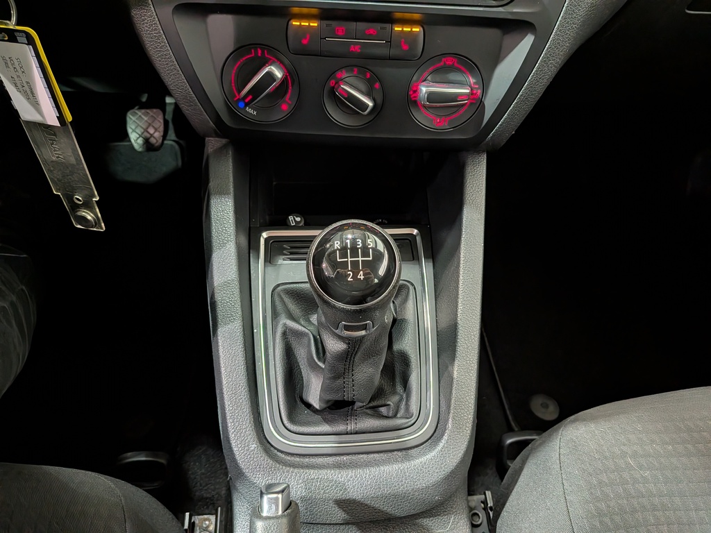 Volkswagen Jetta Sedan 2015 Volkswagen Jetta Sedan 2015