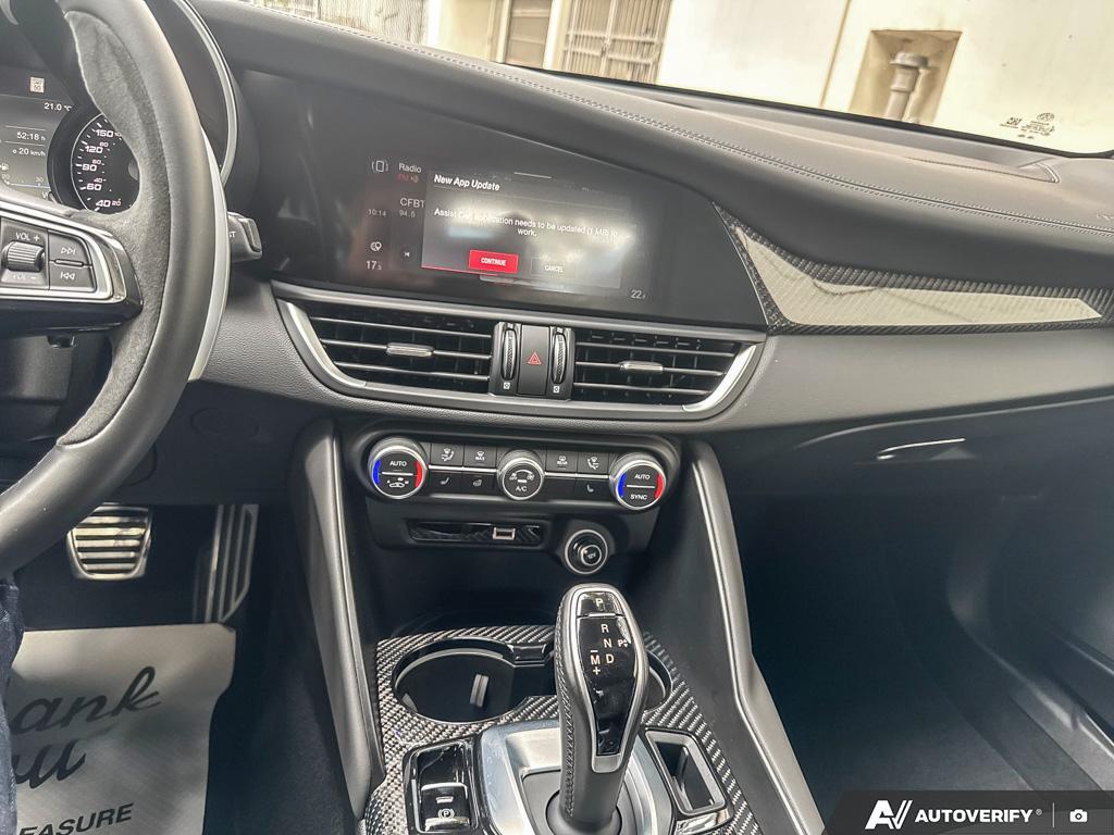 2023 Alfa Romeo Giulia Quadrifoglio RWD, 温哥华, 全款车