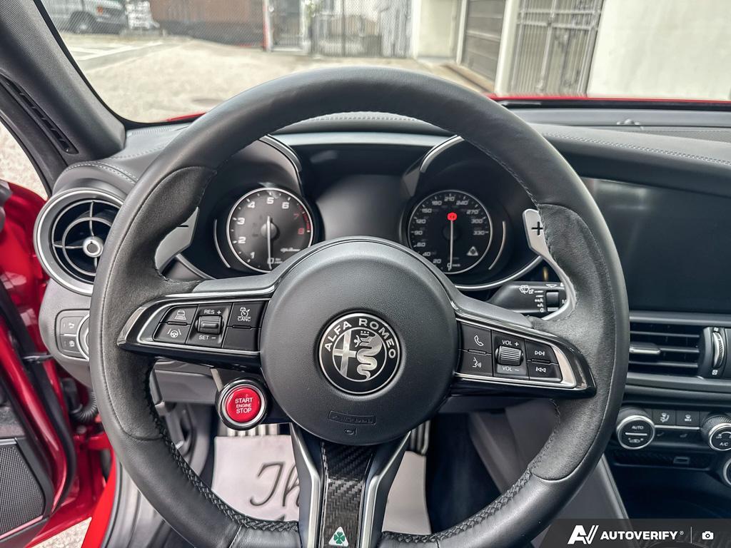 2023 Alfa Romeo Giulia Quadrifoglio RWD, 温哥华, 全款车