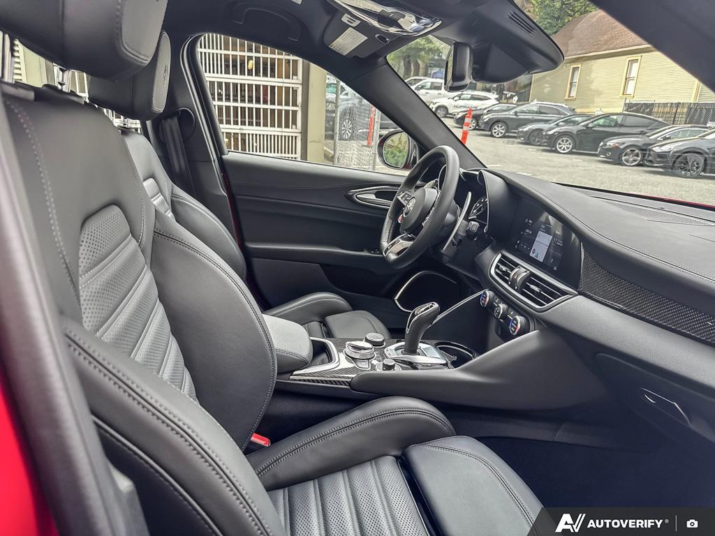 2023 Alfa Romeo Giulia Quadrifoglio RWD, 温哥华, 全款车