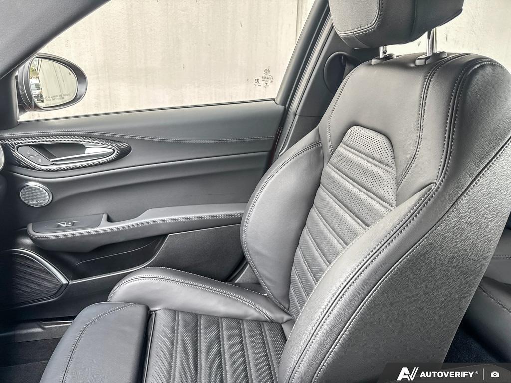 2023 Alfa Romeo Giulia Quadrifoglio RWD, 温哥华, 全款车