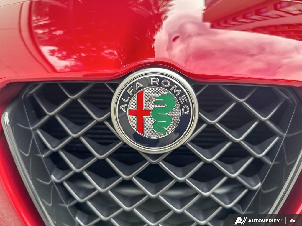 2023 Alfa Romeo Giulia Quadrifoglio RWD, 温哥华, 全款车
