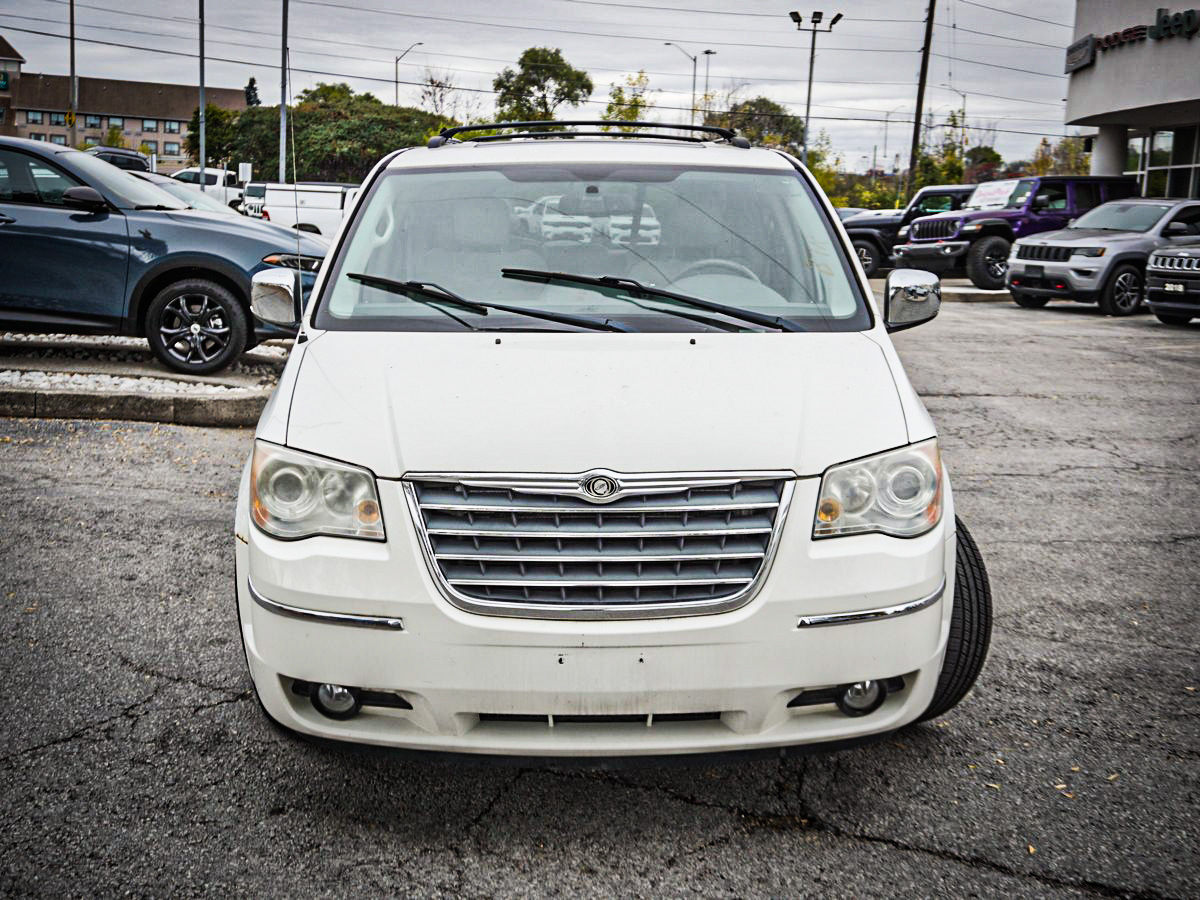 2010 Chrysler Town & Country