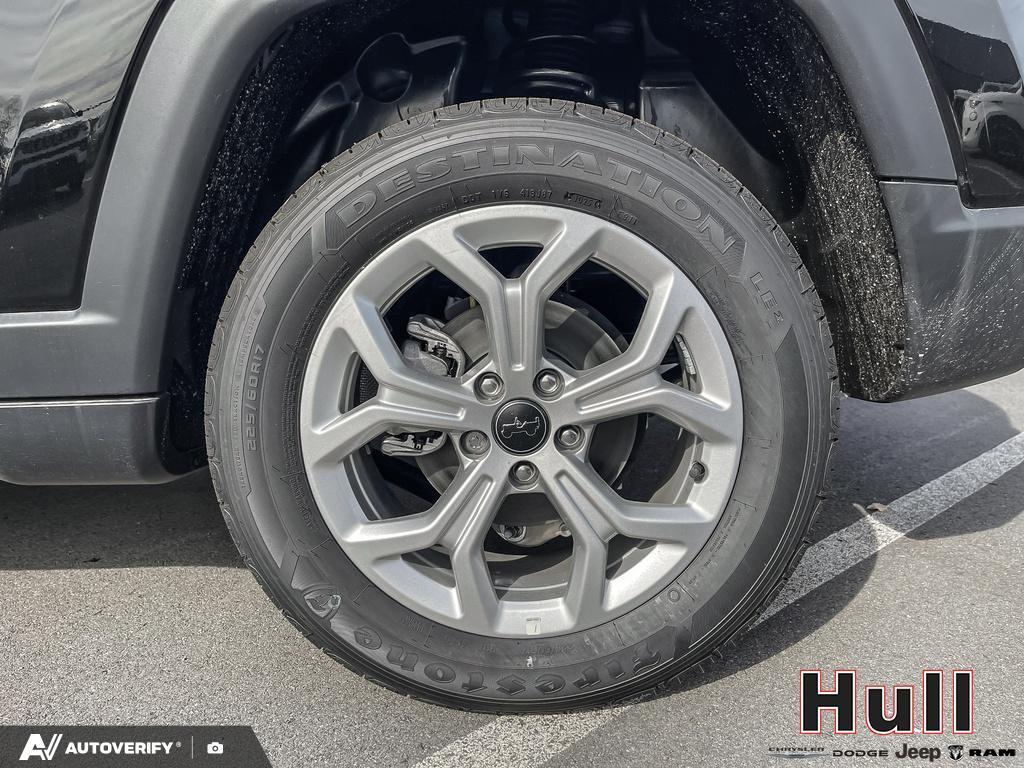 2025 Jeep Compass North, Toronto, Cash