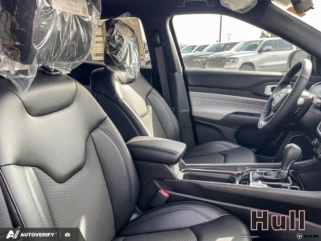 2025 Jeep Compass North, Toronto, Cash