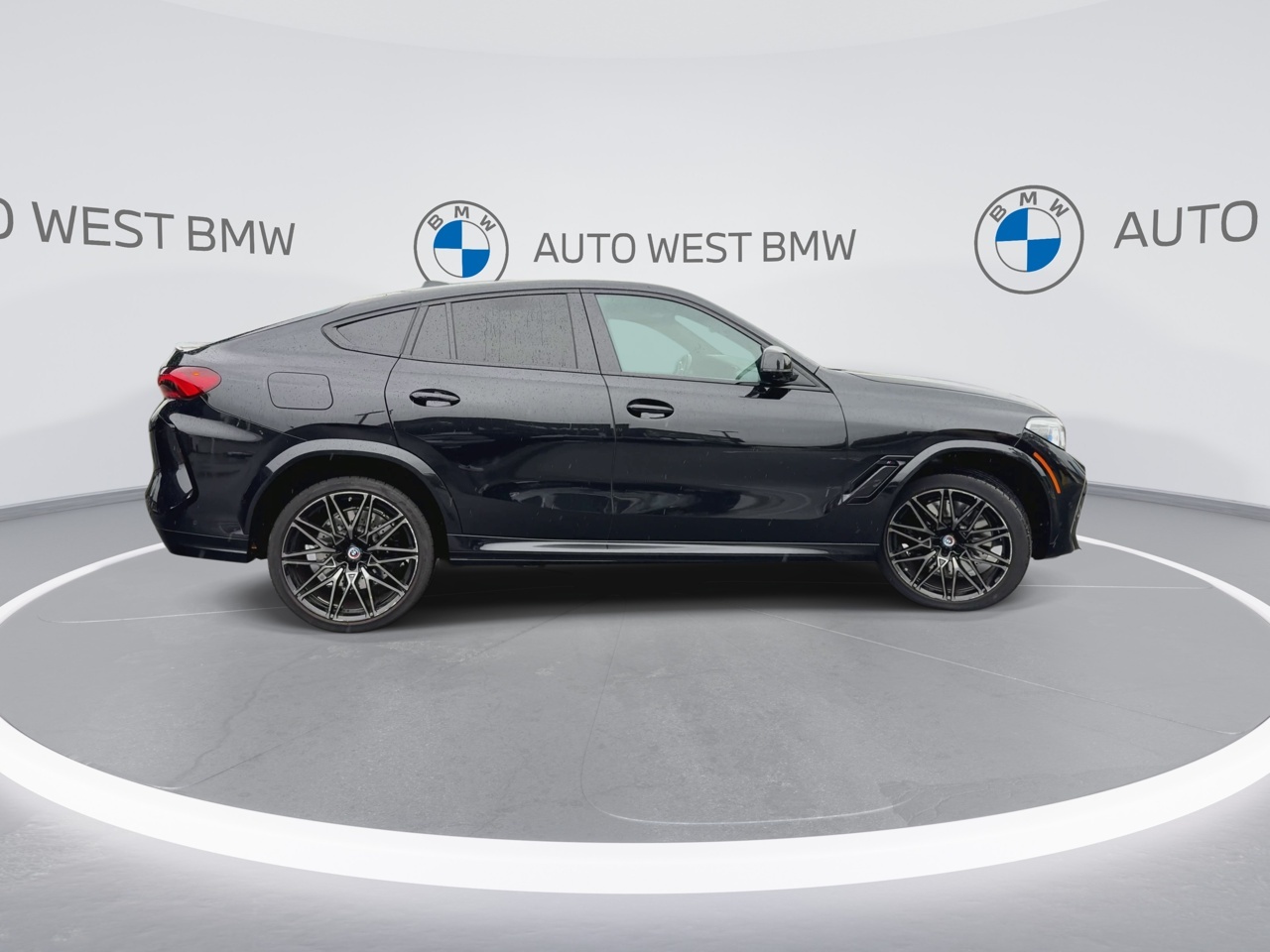 2023 BMW X6 M