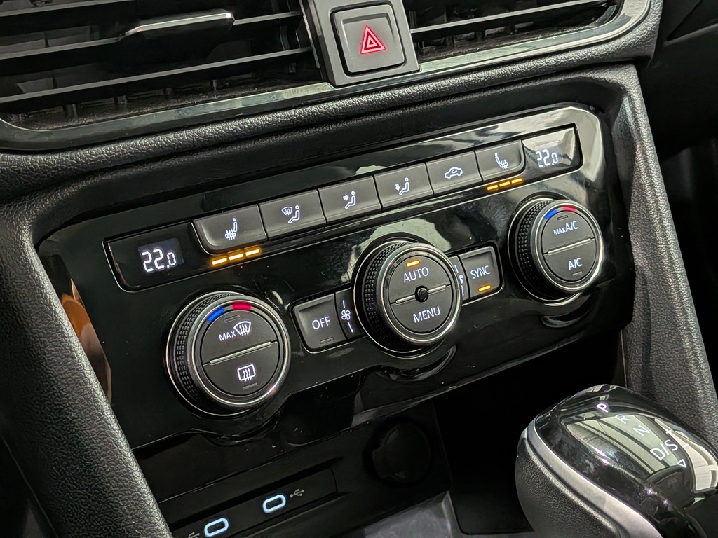 Volkswagen Taos 2024