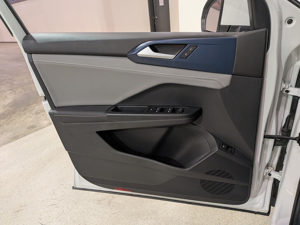 Volkswagen Taos 2024