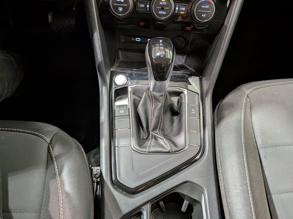 Volkswagen Taos 2024