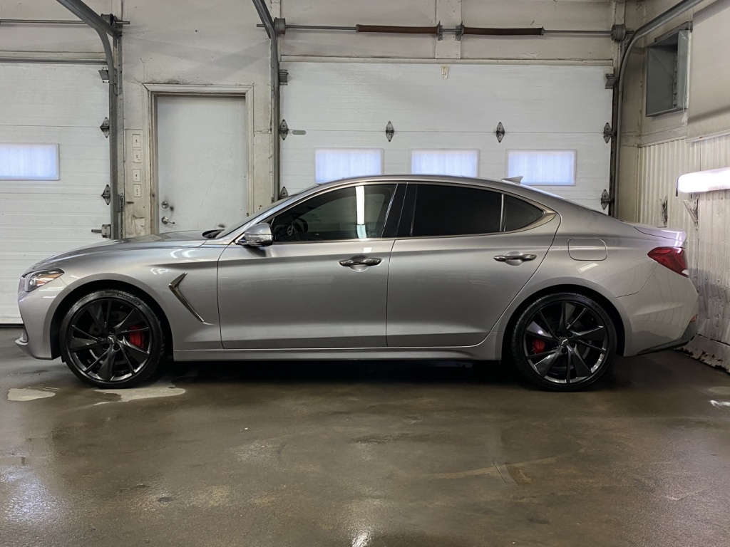 2021 Genesis G70