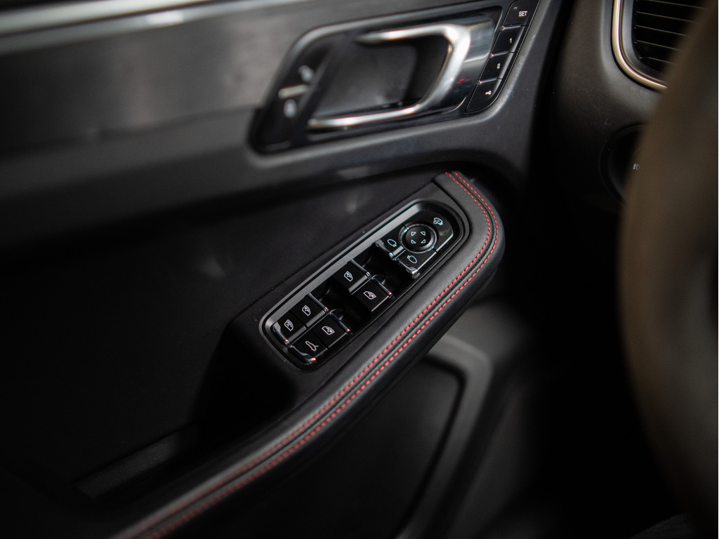 2017 Porsche Macan GTS, Toronto, Cash