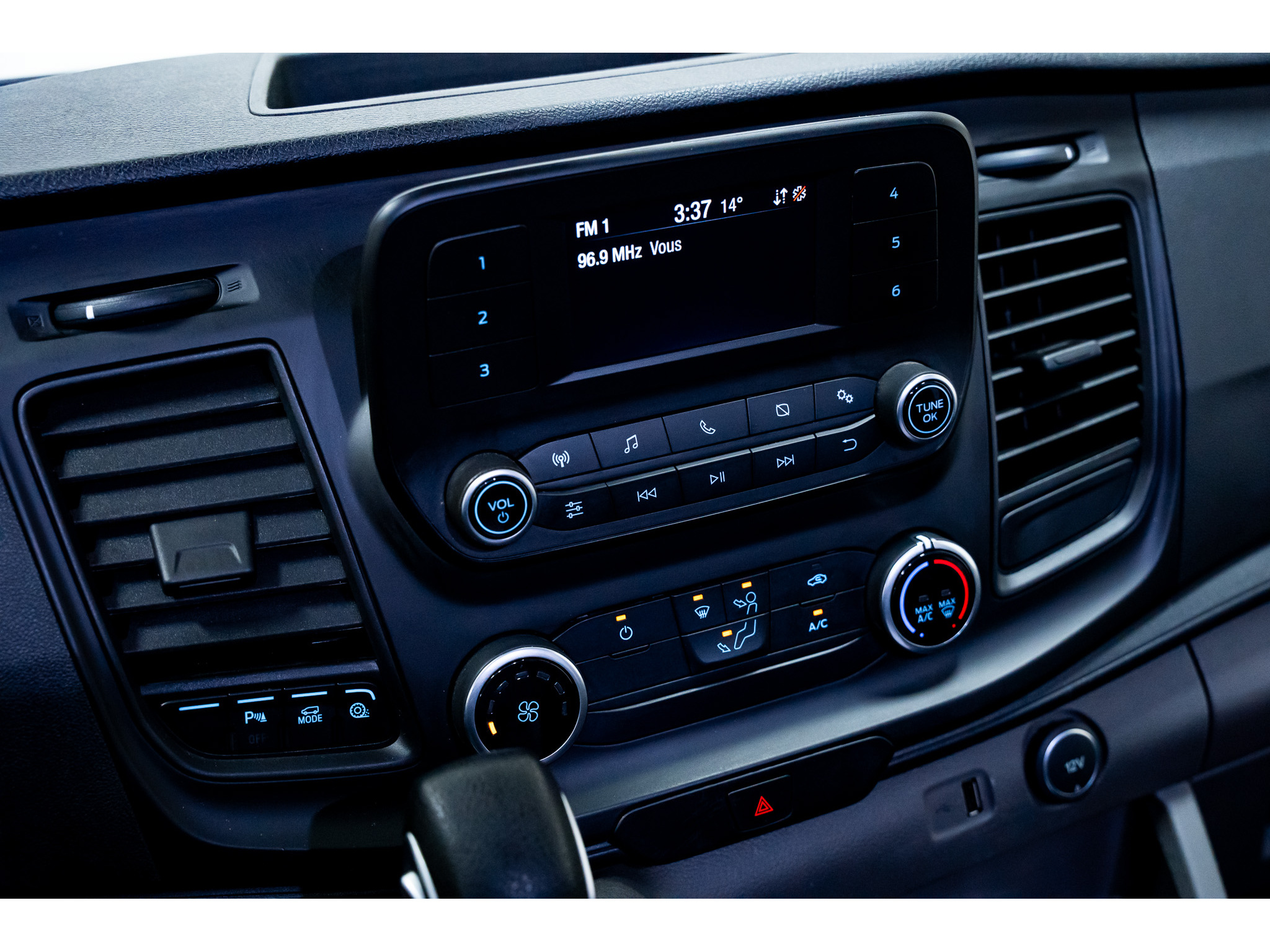 2022 Ford Transit Cargo Van