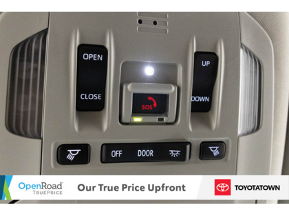 used 2023 Toyota Highlander car, priced at $47,998