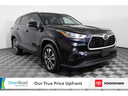 used 2023 Toyota Highlander car, priced at $47,998