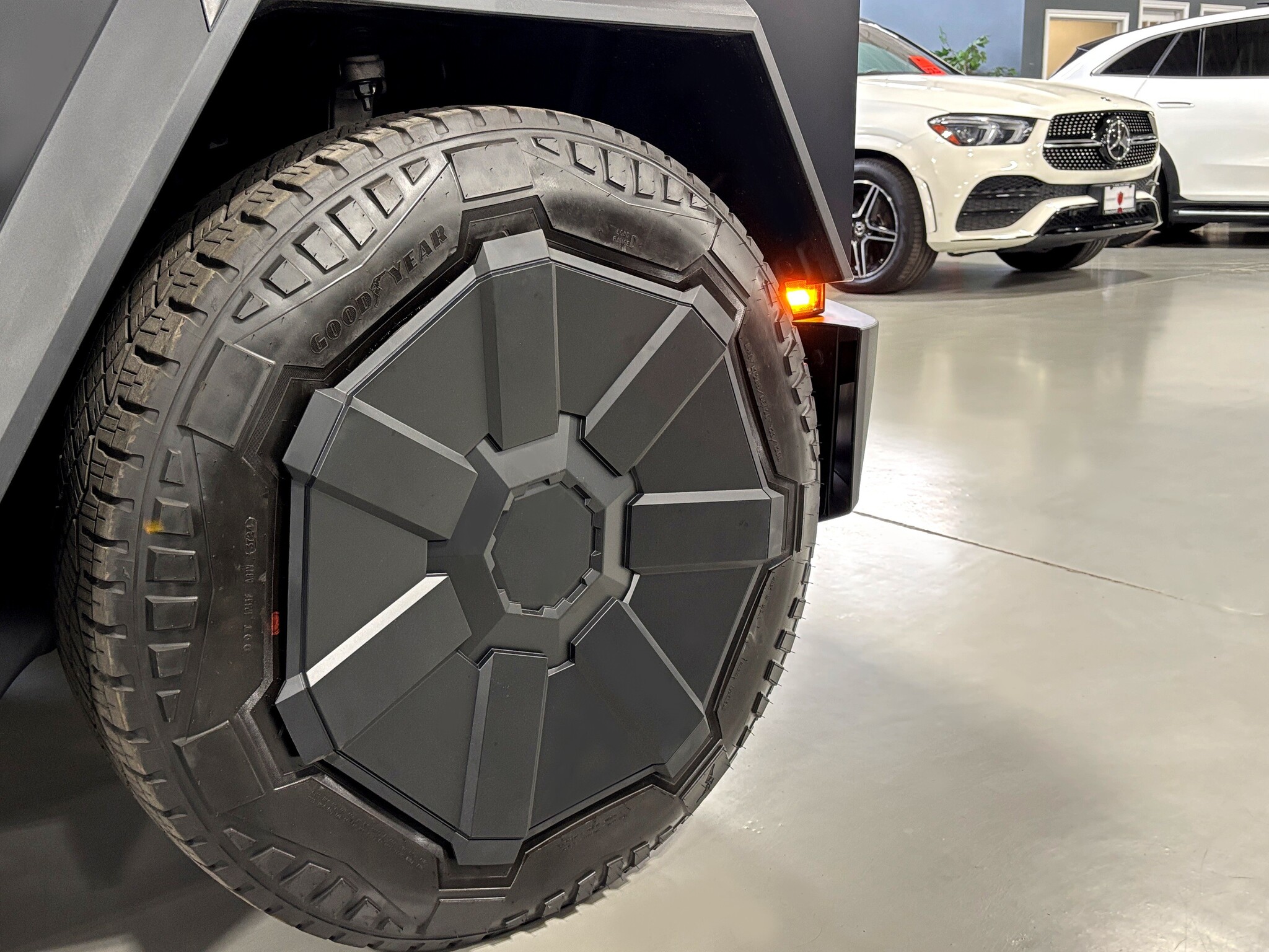 2024 Tesla Cybertruck