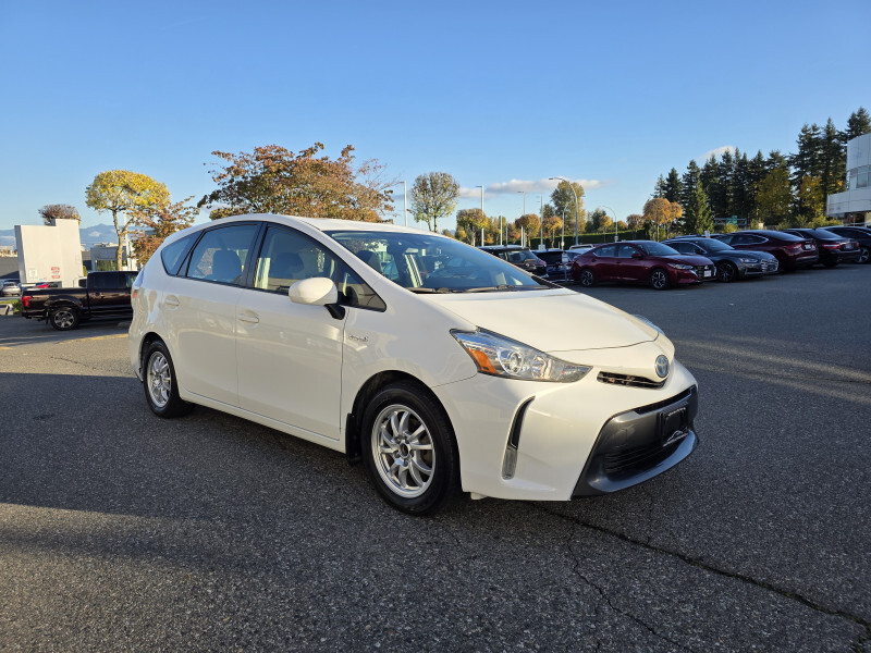2018 Toyota Prius v
